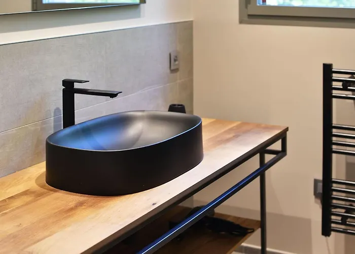 Les Arbousiers Di Vila