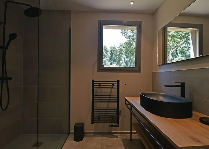 Les Arbousiers Di * Lecci